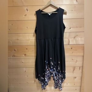 ELLE women’s size XL sleeveless Black long with blue and pink flowers